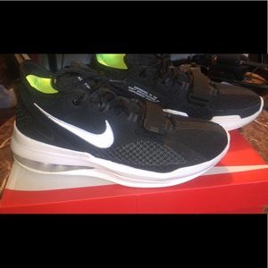 Nike shoes brand new only wore on gym floor about 3 times just didn’t fit me $80